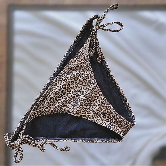 Zaful leopard print side tie bikini bottoms Size S - Picture 2 of 4